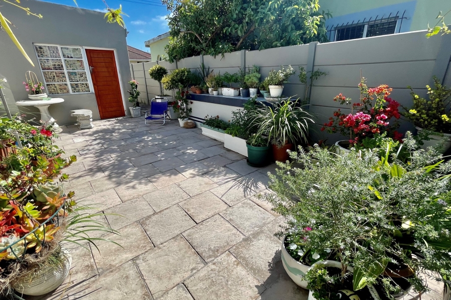 3 Bedroom Property for Sale in Parow Valley Western Cape